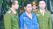 Giám đốc cùng kế toán xuất khống hàng trăm hóa đơn thu lợi bất chính