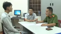 Dùng dao khống chế cướp tài sản người phụ nữ trên đường vắng