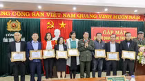 Phóng viên Báo CAND được Công an tỉnh Thừa Thiên Huế tặng giấy khen