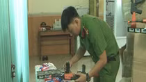 Hàng nghìn đồ chơi bạo lực được phát hiện trên xe ôtô