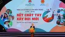 Nhìn lại 20 năm lũ lớn miền Trung: “Kết chặt tay, xây đời mới”