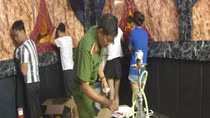 Ăn chơi thác loạn, 25 thanh niên thuê nhà nghỉ chơi ma túy