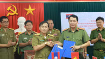 Công an Thừa Thiên - Huế và Sở An ninh tỉnh Sê Kông ký kết biên bản hợp tác ANTT