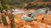 Nối lại hoạt động tìm kiếm nạn nhân mất tích ở Rào Trăng 3