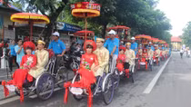 Xúc động đám cưới tập thể cho công nhân nghèo