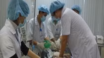 Người đàn ông ngưng tim, ngưng thở do điện giật được cứu sống 