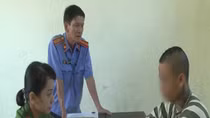 Thanh niên nhiều lần làm trò người lớn với bé gái 14 tuổi