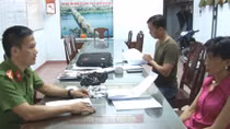 Bắt ‘nữ quái’ trên đường mang cần sa đi tiêu thụ 