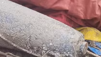 Ngư dân đánh cá trên biển vớt được quả bom “khủng”