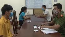 Con bạc đang chờ xét xử lại tụ tập đánh bạc