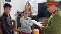 Túng tiền trả nợ, thuê ô tô mang cầm cố 