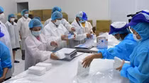 Thừa Thiên Huế bán 30.000 khẩu trang giá rẻ phục vụ người dân