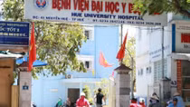 Mẹ con sản phụ tử vong sau mổ, gia đình ‘tố’ bác sĩ tắc trách