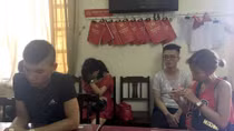 21 thanh niên phê ma túy trong quán karaoke