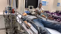 Nhóm côn đồ đi ôtô chém hai người trọng thương