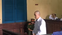 Đem hai sà lan đã thế chấp ngân hàng đi bán, chiếm đoạt tiền tỷ