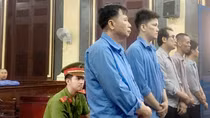 Đường dây sản xuất thuốc tây giả lãnh án 