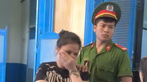 Người phụ nữ một mình vượt biên "vác thuê" 3 kg ma túy đá