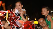 Phố phường Hà Nội “nóng” lên từng ngày trong không khí đón Trung thu