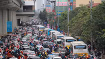Dân Hà Nội khốn khổ vì nạn tắc đường