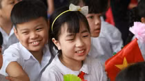 Những hình ảnh ngộ nghĩnh của học sinh trong ngày đầu tiên đến trường 