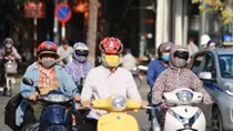 Hà Nội ngột ngạt trong cái nóng đầu hè