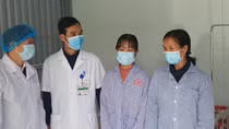 Mẹ và em gái ruột của nữ công nhân đi từ Vũ Hán về đã ra viện