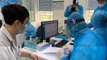 Ghi nhận thêm nhiều trường hợp phản ứng sau tiêm vaccine AstraZeneca