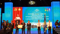 Vinaconex đón nhận Huân chương Lao động hạng Ba