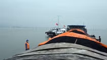  Cảnh sát biển tạm giữ 850 tấn than không rõ nguồn gốc