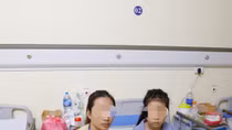 "Phép mầu" đến với bé gái 5 tuổi suýt bị liệt đôi chân