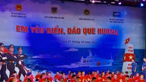 Học sinh lớp 8 giành quán quân cuộc thi "Em yêu biển đảo quê hương'