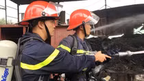 Cháy kho phế liệu, không thiệt hại về người