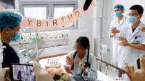Cô gái được “tái sinh” giữa tâm dịch Bạch Mai gửi lời cảm ơn tới các thầy thuốc