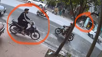 Hai thiếu niên dùng dao cướp xe máy