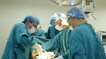 Lần đầu Hà Tĩnh phẫu thuật nội soi bệnh lõm ngực bẩm sinh 