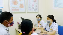 10 cặp vợ chồng hiếm muộn hộ nghèo sẽ được thụ tinh trong ống nghiệm miễn phí