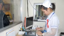 Tăng số người phát hiện HIV mới, mở rộng điều trị thuốc ARV