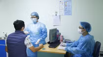 Người bệnh ung thư có nguy cơ nhiễm COVID-19 cao hơn 