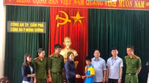 Một học sinh lớp 6 nhặt được vàng trả lại cho người đánh rơi