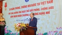 Mỗi năm có 2.000 người tử vong vì HIV/AIDS