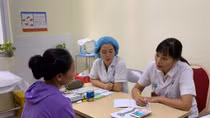 Đi khám sớm để tránh nhầm ung thư đại trực tràng thành bệnh trĩ