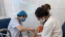21 trường hợp tai biến sau tiêm chủng không phải do chất lượng vaccine