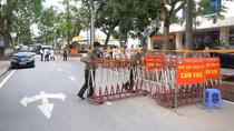 Còn 6 bệnh nhân dương tính, nam phi công người Anh đang tập bỏ máy thở