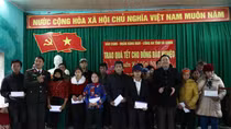 Quà Tết tặng đồng bào nghèo nơi địa đầu Tổ quốc