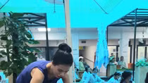 Bệnh viện tổ chức Câu lạc bộ Yoga miễn phí cho người bệnh cao tuổi