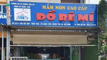 Vì sao cháu bé 3 tuổi bị bỏ quên trên xe?