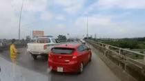 Truy lùng ôtô biển 30A -133.24 hết hạn kiểm định, không chấp hành lệnh CSGT
