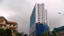 Lại ra "tối hậu thư" phá dỡ phần vi phạm tòa nhà 8B Lê Trực 
