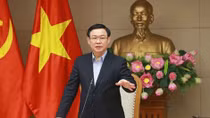 Yêu thương nhau là phải giãn cách